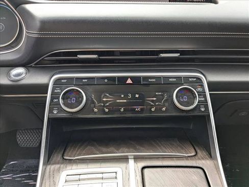 Used 2021 Genesis GV80 3.5T Advanced + image 16