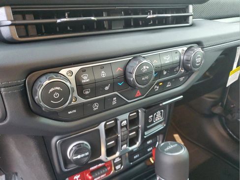 New 2026 Jeep Gladiator Rubicon w/ Safety Group image 13