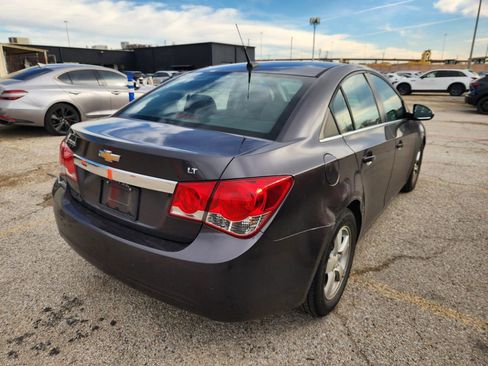 Used 2011 Chevrolet Cruze LT image 3