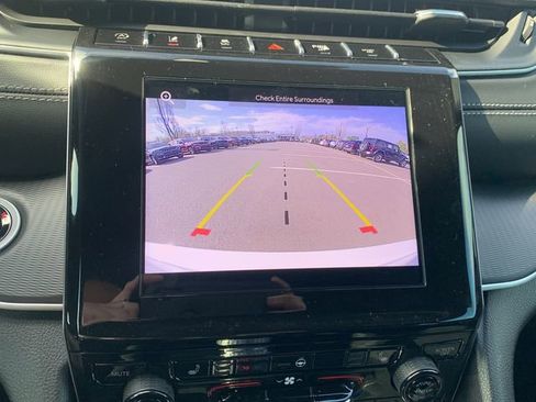 New 2026 Jeep Grand Cherokee L Laredo image 16