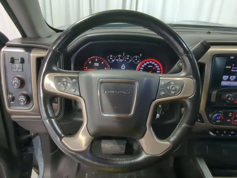 Used 2016 GMC Sierra 1500 Denali w/ Enhanced Driver Alert Package AWD/4WD image 28
