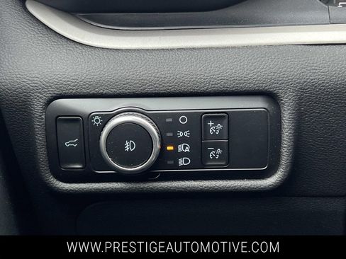 Used 2023 Ford Explorer XLT w/ Equipment Group 202A image 29