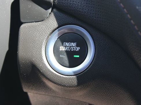 Used 2023 Chevrolet Equinox Premier AWD/4WD image 41