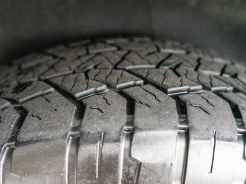 Used 2023 GMC Yukon XL AT4 w/ AT4 Premium Plus Package image 40