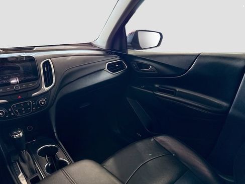 Used 2018 Chevrolet Equinox Premier FWD image 24