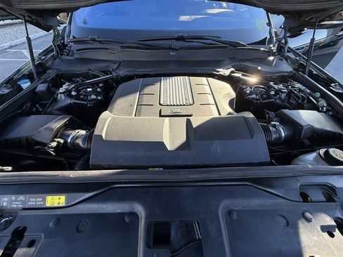 Used 2020 Land Rover Discovery Landmark image 22