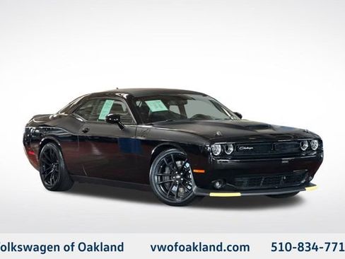 Used 2018 Dodge Challenger T/A image 1