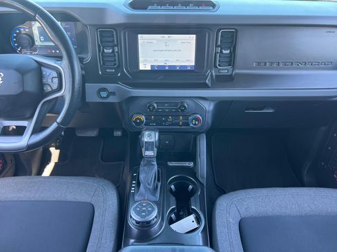 Used 2021 Ford Bronco Big Bend w/ Sasquatch Package image 15