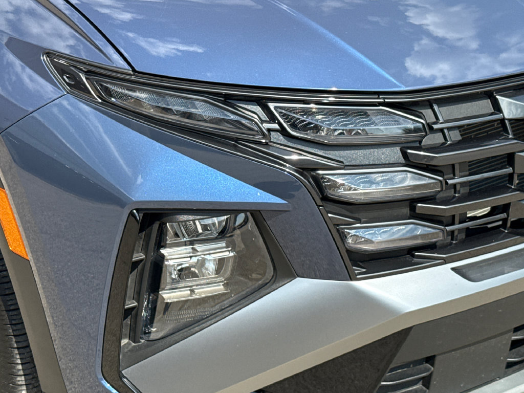 Used 2025 Hyundai Tucson SE FWD image 4