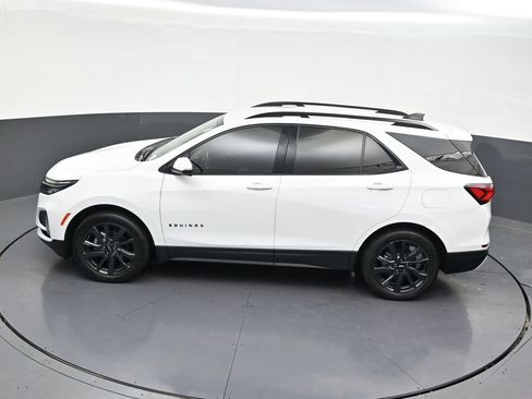Used 2023 Chevrolet Equinox RS w/ RS Leather Package FWD image 16