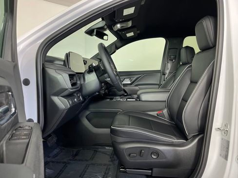 New 2026 Chevrolet Silverado EV LT image 10