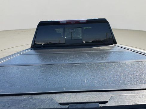 Used 2022 Chevrolet Silverado 2500 High Country w/ Z71 Off-Road Package image 10