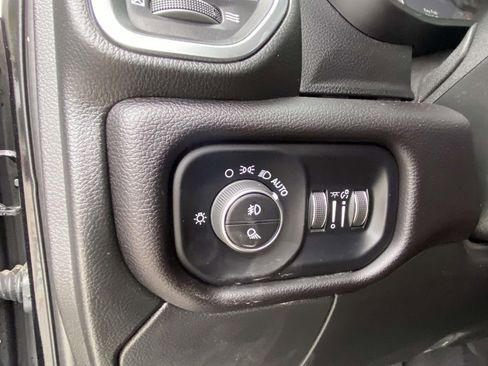 Used 2024 RAM 2500 Laramie image 22