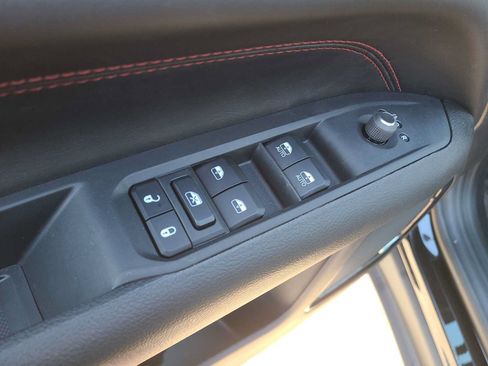 New 2024 Jeep Compass Trailhawk w/ Sun and Sound Group AWD/4WD image 23