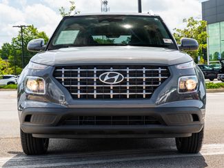 Used 2024 Hyundai Venue SEL FWD video 2