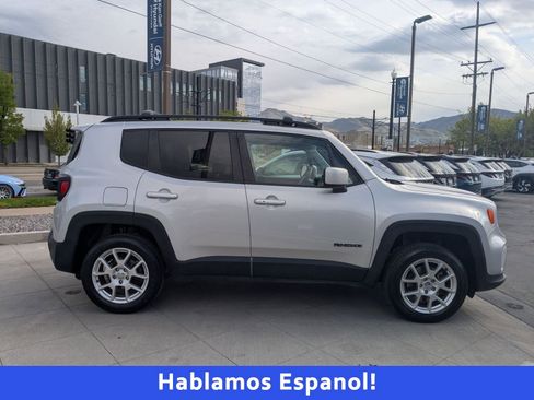 Used 2020 Jeep Renegade Latitude w/ Popular Equipment Group AWD/4WD image 2