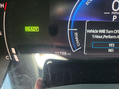 Used 2025 Toyota Camry SE FWD image 26