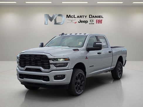 New 2026 RAM 2500 Big Horn AWD/4WD image 2