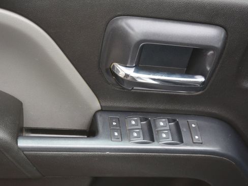 Used 2018 Chevrolet Silverado 1500 W/T w/ Trailering Package image 26