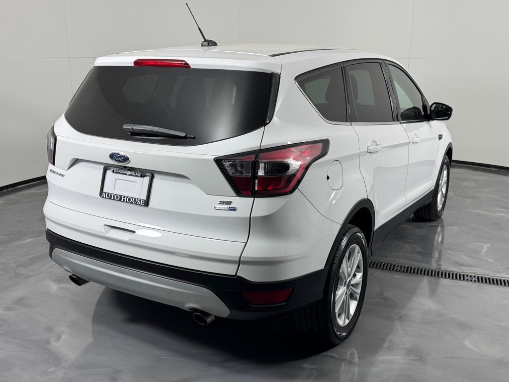 Used 2017 Ford Escape SE AWD/4WD image 5