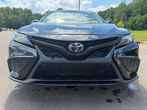 Used 2024 Toyota Camry SE w/ Convenience Package FWD image 3