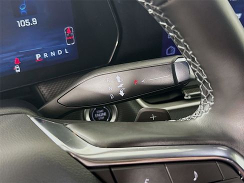 Used 2025 Chevrolet Equinox LT w/ Safety and Technology Package image 18