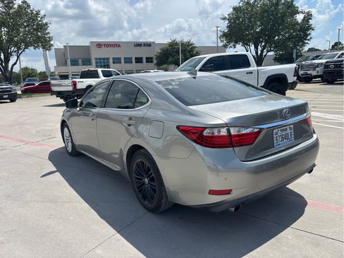 Used 2015 Lexus ES 350 w/ Luxury Package FWD image 5