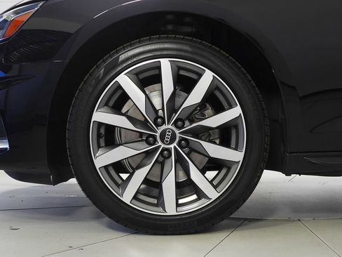 Used 2022 Audi A4 2.0T Premium w/ 18" Wheel Package image 5