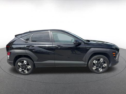 Used 2025 Hyundai Kona SEL AWD/4WD image 7