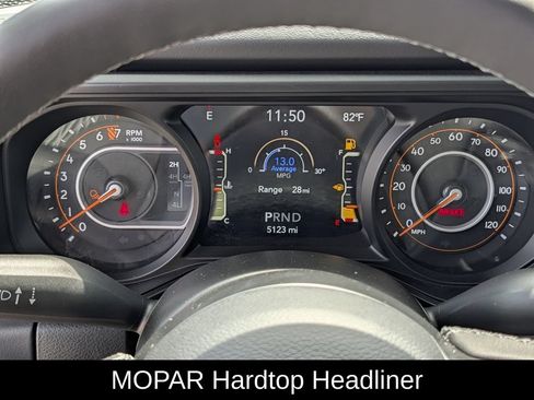 Used 2025 Jeep Gladiator Rubicon AWD/4WD image 21