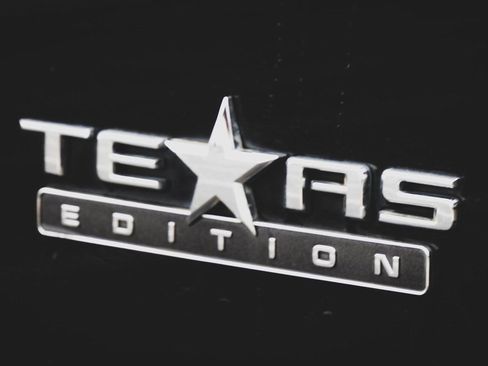 Used 2020 Chevrolet Silverado 1500 LT w/ Texas Edition image 21