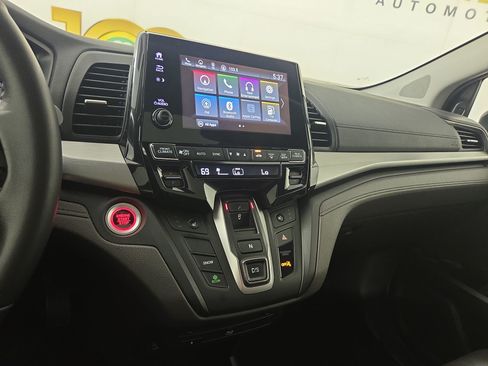 Used 2019 Honda Odyssey EX-L image 24
