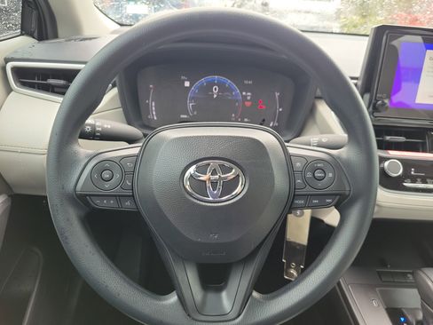 Used 2026 Toyota Corolla Cross L FWD image 23