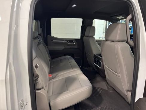 Used 2026 Chevrolet Silverado 1500 LTZ AWD/4WD image 32
