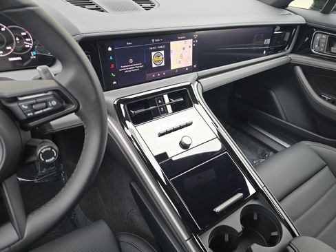 New 2026 Porsche Panamera 4 image 20