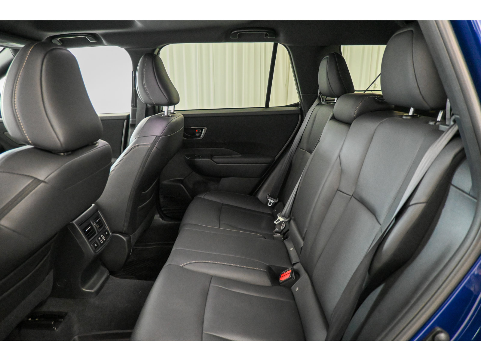 Used 2026 Subaru Outback Limited AWD/4WD image 14