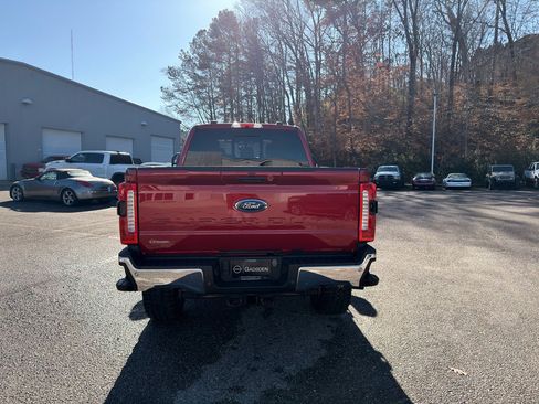 Used 2024 Ford F250 Lariat w/ Chrome Package image 4