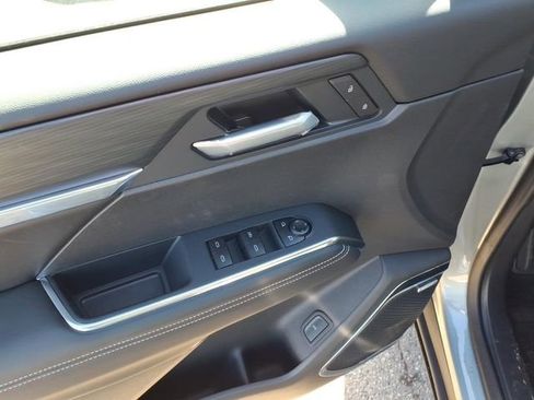 New 2026 GMC Acadia Elevation w/ Elevation Premium Package AWD/4WD image 17