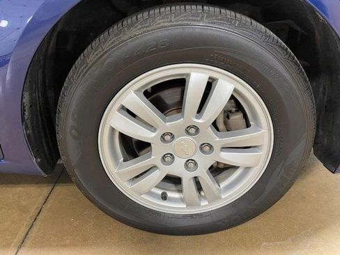 Used 2014 Chevrolet Sonic LT image 9
