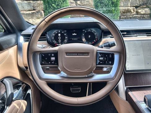 Used 2026 Land Rover Range Rover Long Wheelbase SE AWD/4WD image 23