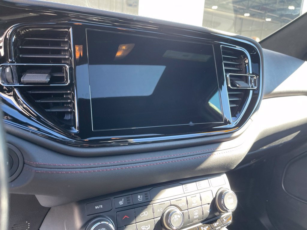 Used 2022 Dodge Durango R/T AWD/4WD image 17