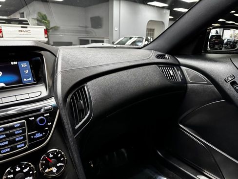 Used 2016 Hyundai Genesis 3.8 RWD image 27