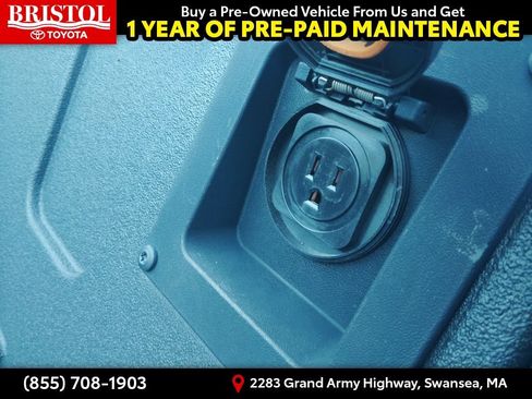 Used 2023 Toyota Tundra Limited AWD/4WD image 39