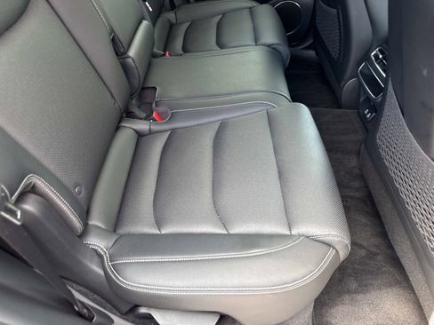 Used 2026 Genesis GV70 2.5T image 32