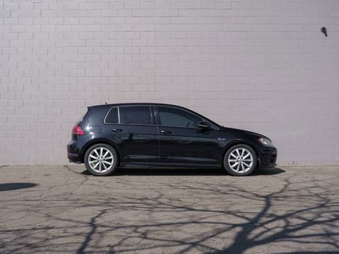 Used 2017 Volkswagen Golf R 4-Door AWD/4WD image 8