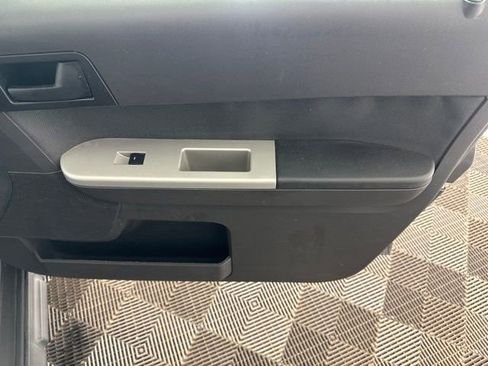 Used 2012 Ford Escape XLT AWD/4WD image 19
