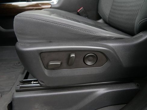 Used 2022 GMC Sierra 1500 Elevation image 17