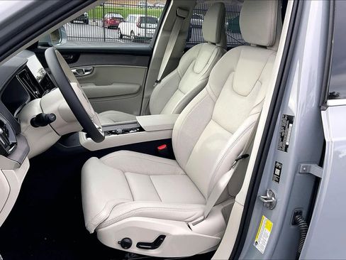 New 2026 Volvo XC90 T8 Ultra image 11