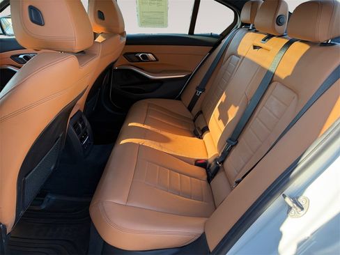 Used 2020 BMW 330i xDrive Sedan w/ Premium Package image 13