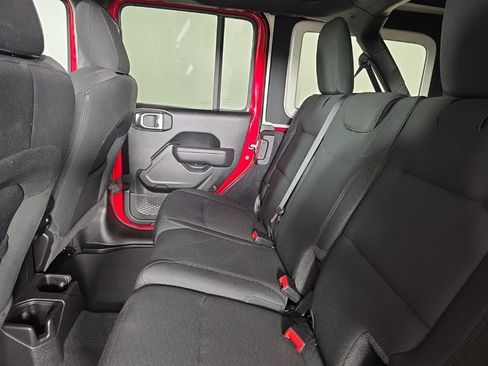 Used 2022 Jeep Wrangler Unlimited Sport image 32